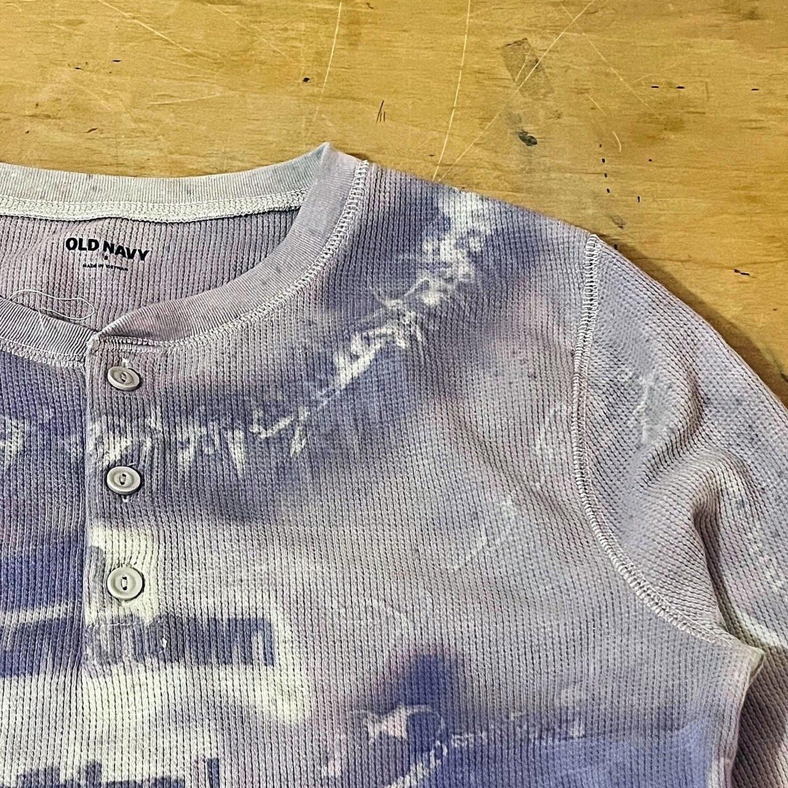 Purple sunprinted graphic waffleknit henley