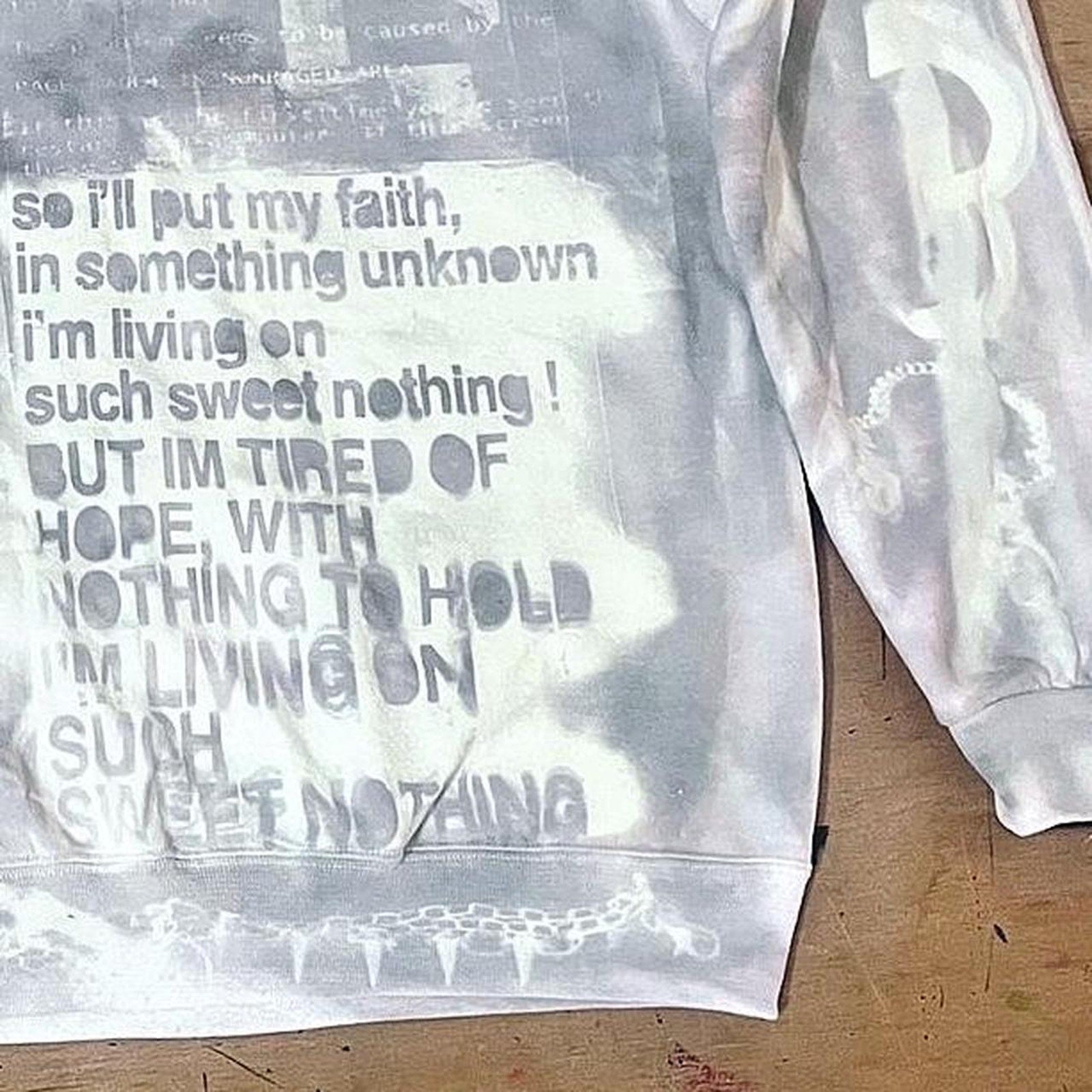 "network error" sun print sweater